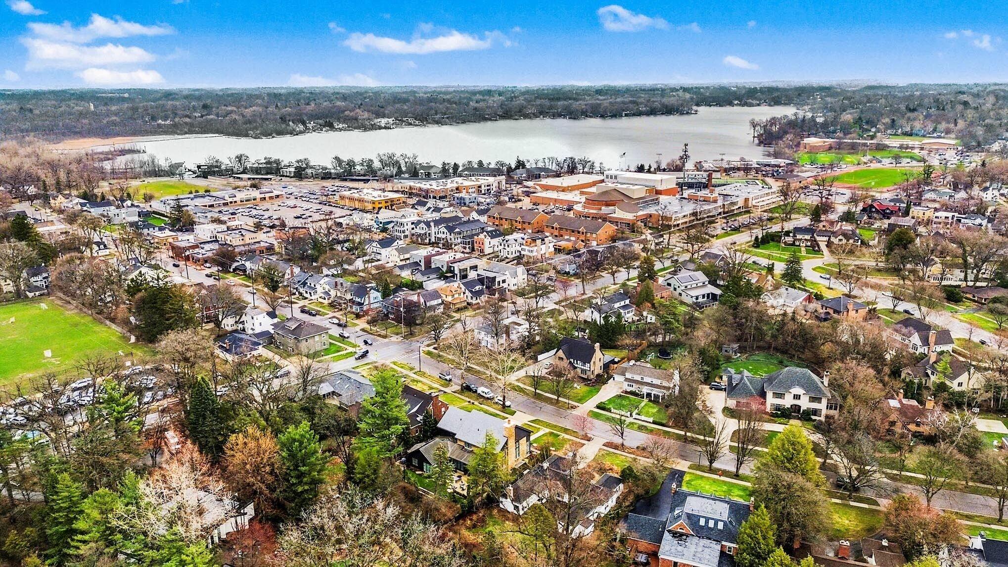 750 San Jose Drive SE