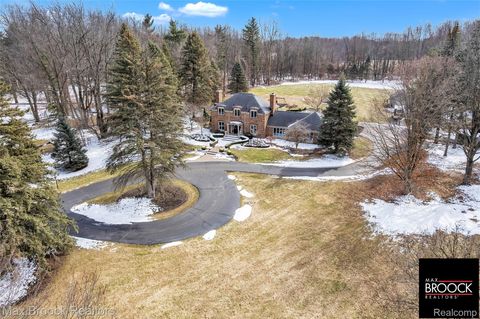 28351 W 14 Mile Road Farmington Hills City MI 48334