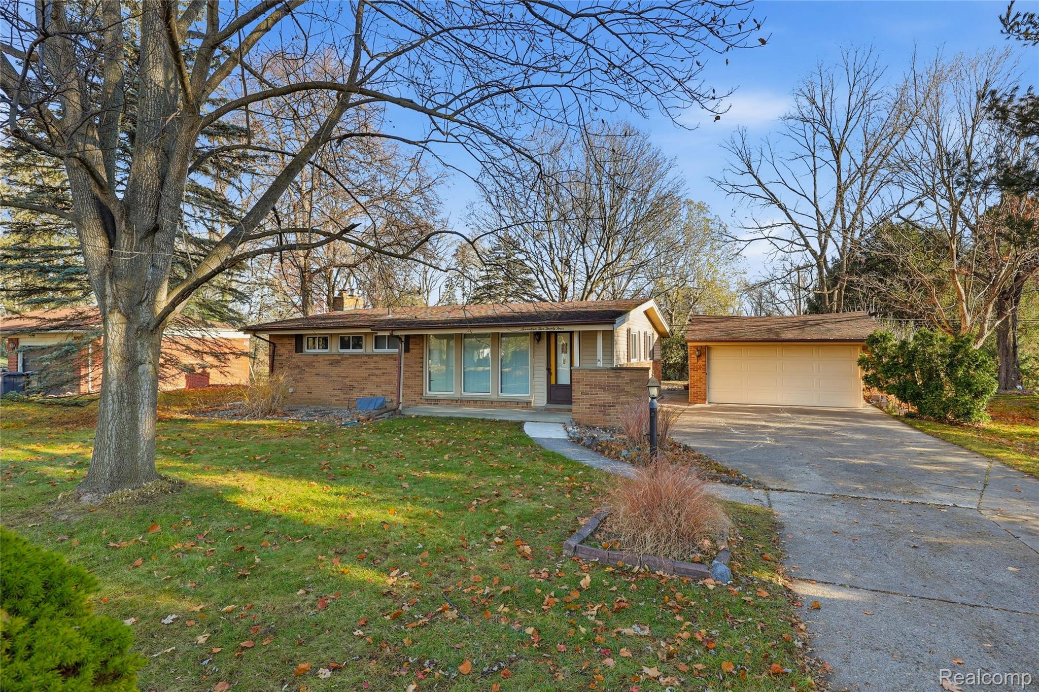 17524 Lathers Street