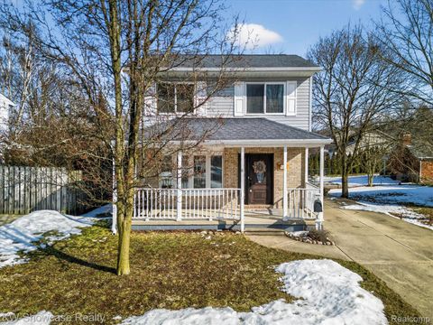 622 Elizabeth Street Milford Village MI 48381