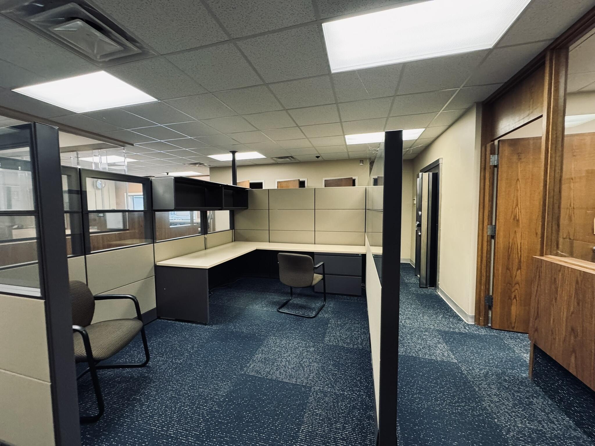 5101 N Grand River Avenue