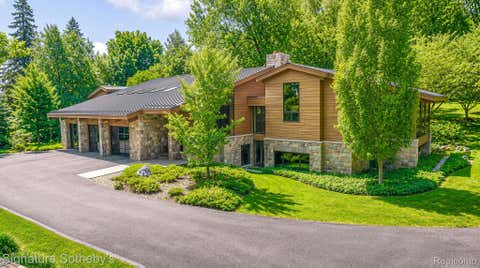 Photo of 5051 Beach Road, Troy City, MI 48098 (MLS # 20261063222)