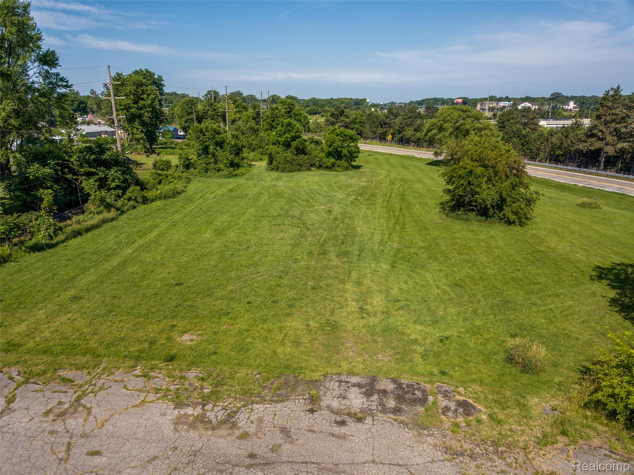 45109 I-94 South Service Drive