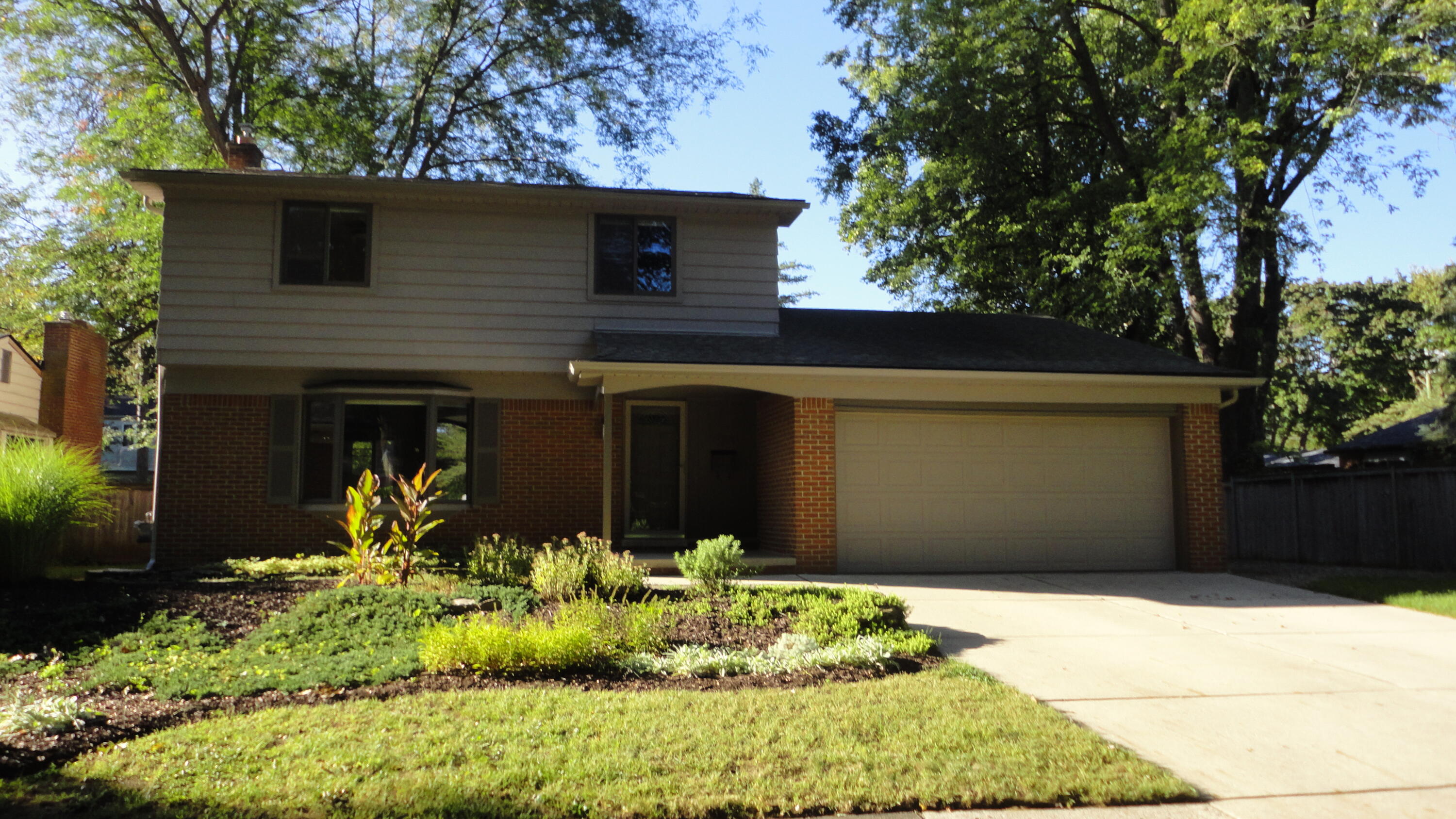 674 Canterbury Drive