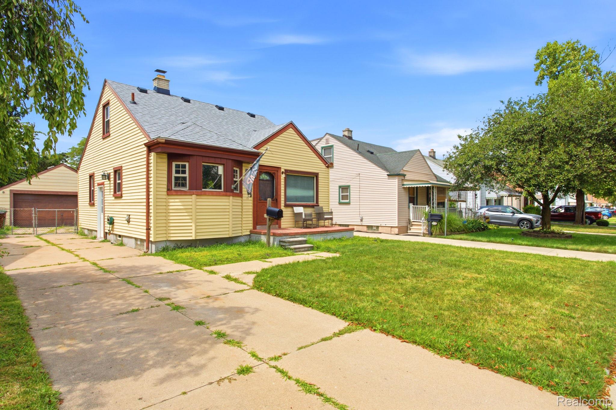 14802 Mulberry Street