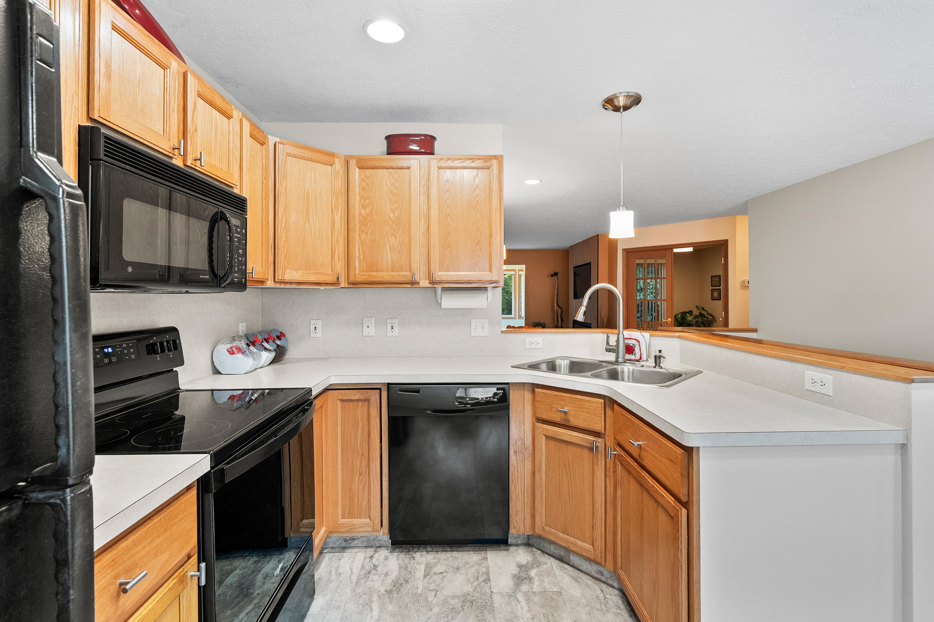 121 Pinegrove Drive