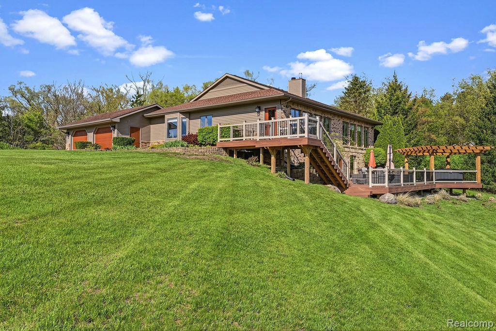 8742 Hyne Road