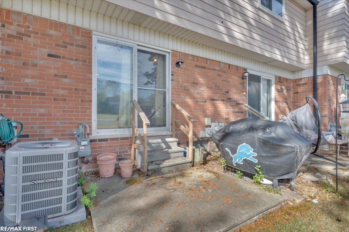 51204 Cathryn Ct. Court