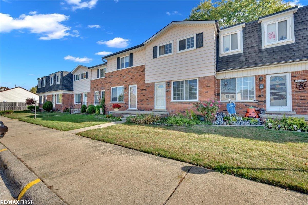 51204 Cathryn Ct. Court