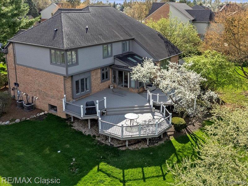 12282 Deer Creek Circle