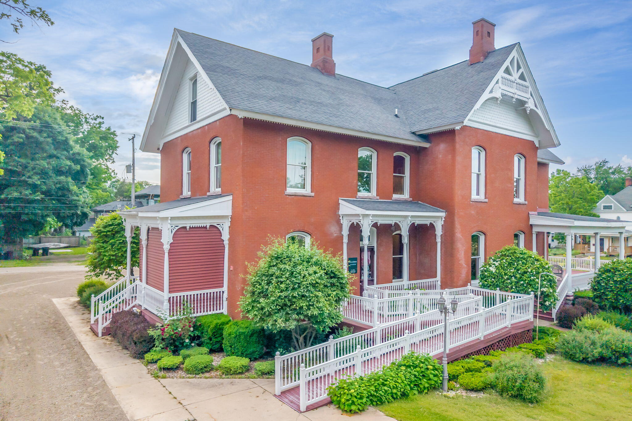414 Maple Street