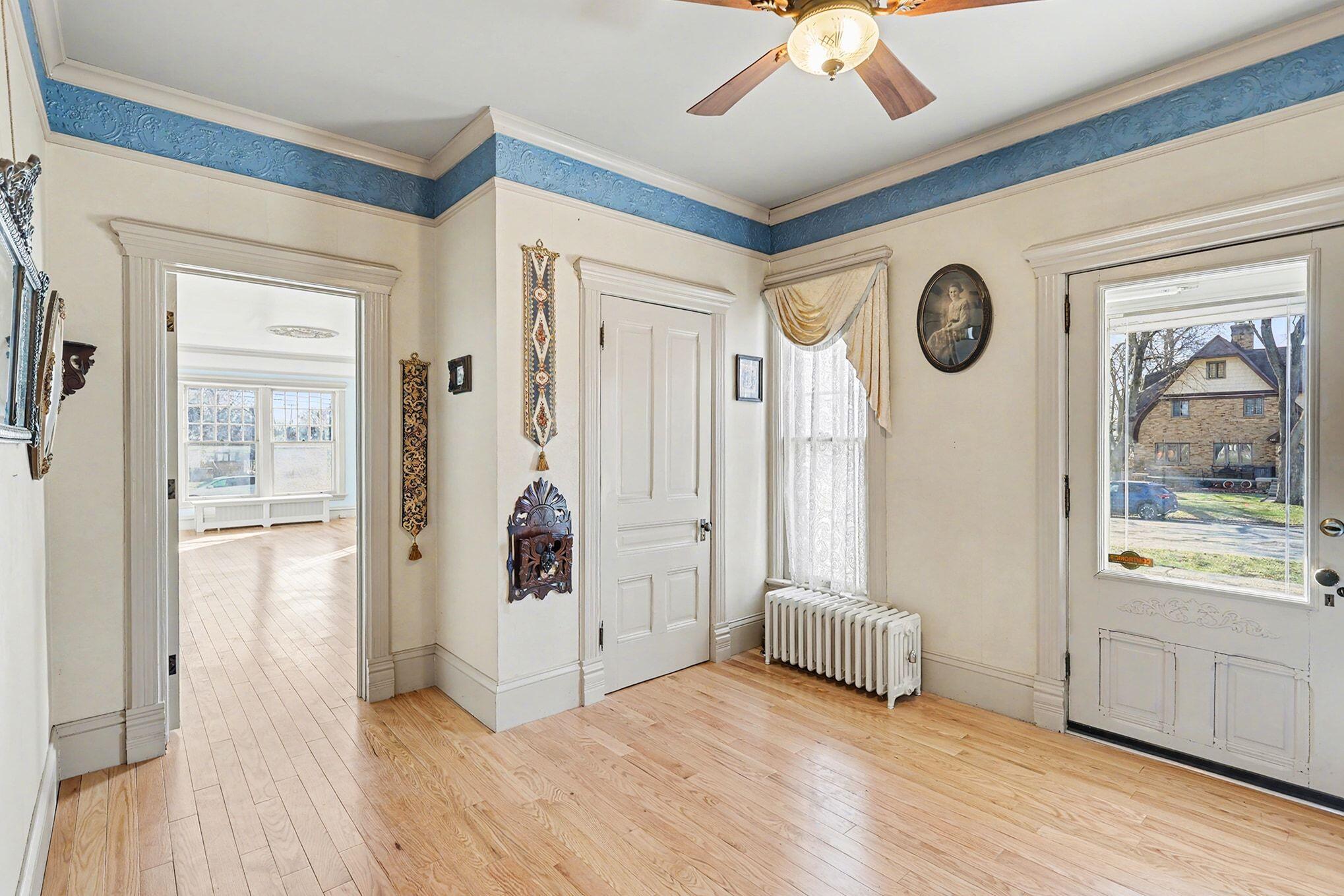 706 Bloomfield Boulevard