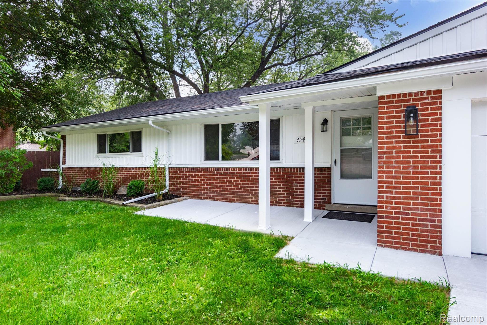 45471 Abington Circle