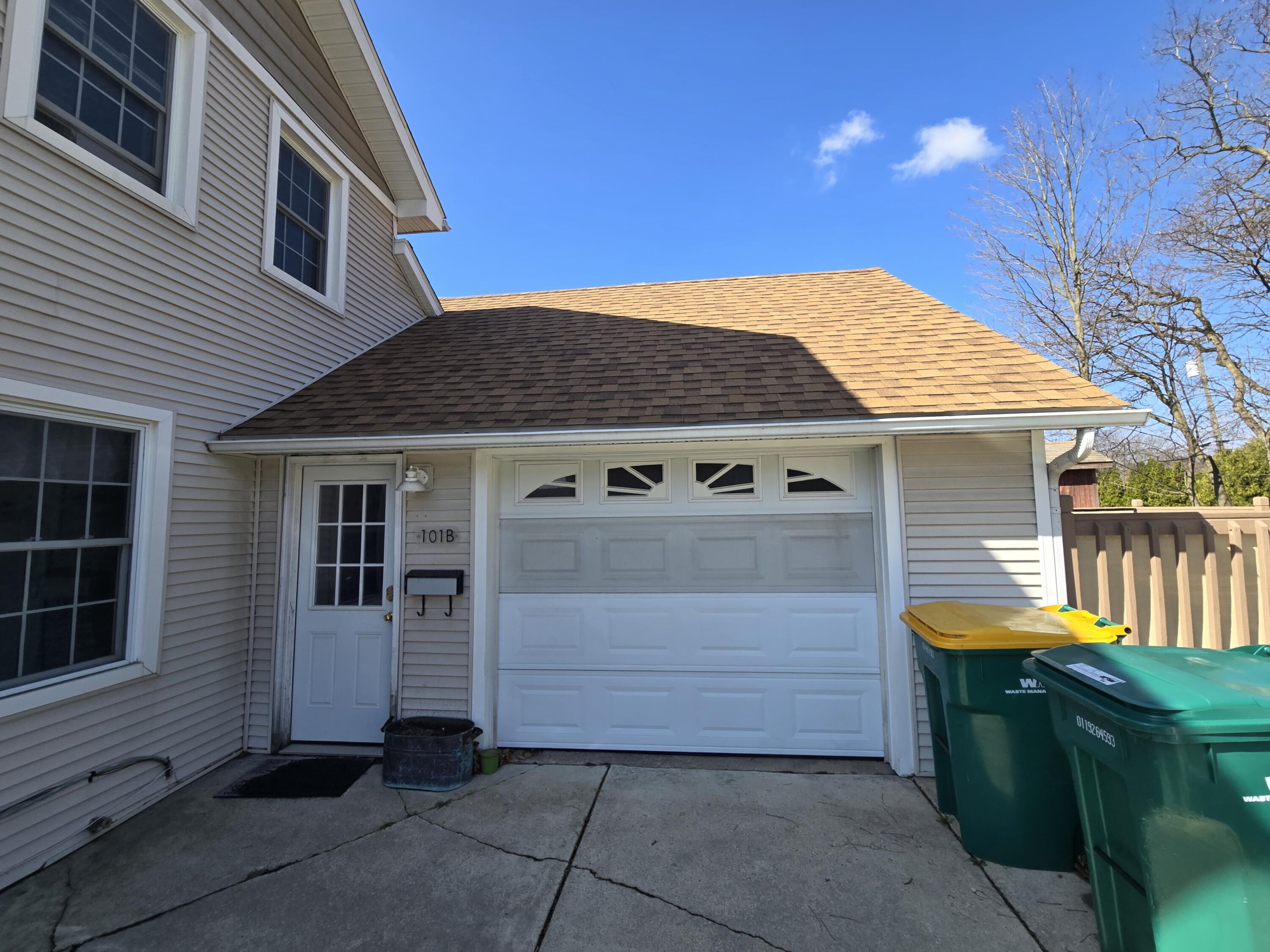 101 N Lewis Street
