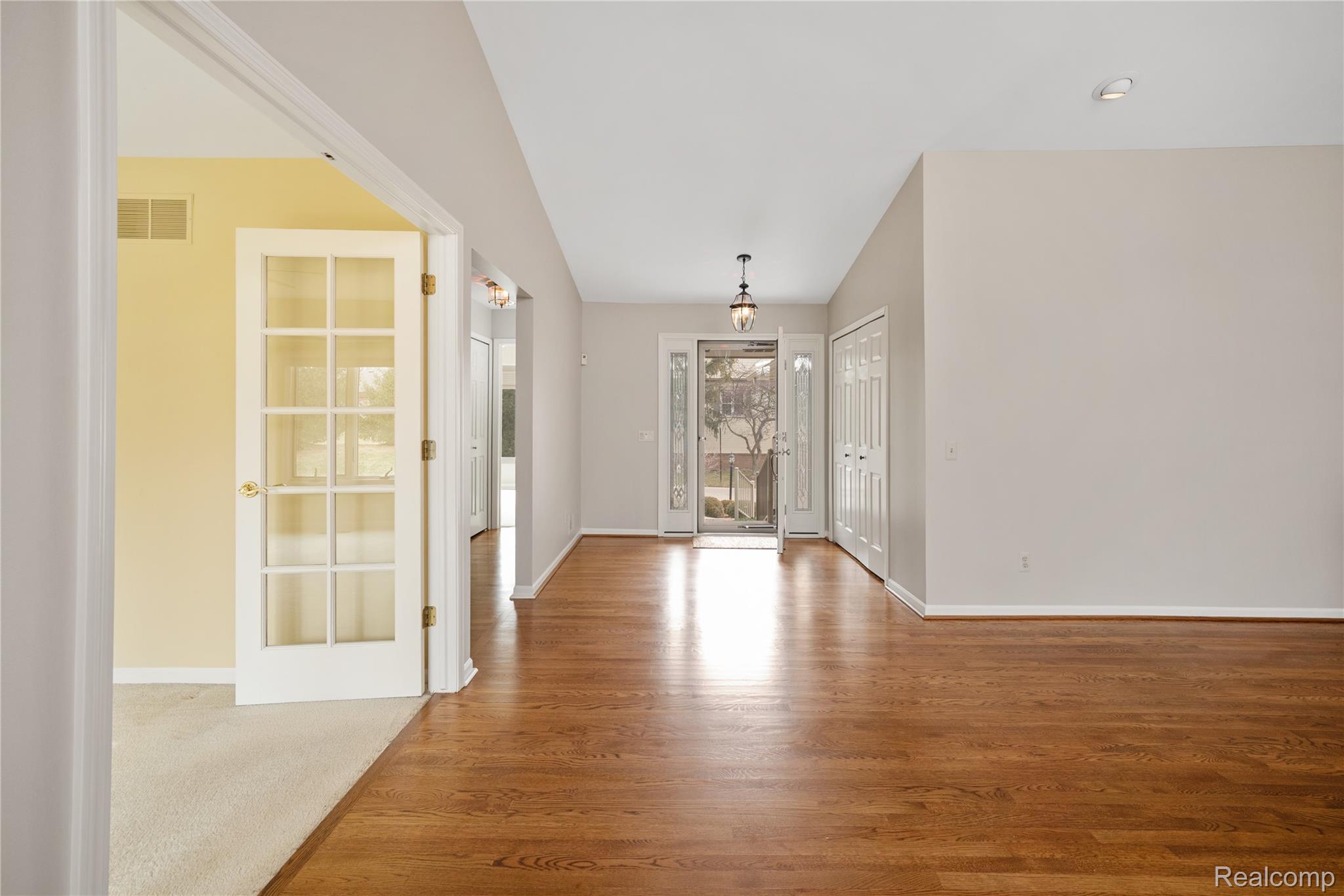 16807 Country Knoll Drive