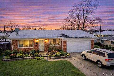 24955 Beierman Avenue Warren City MI 48091