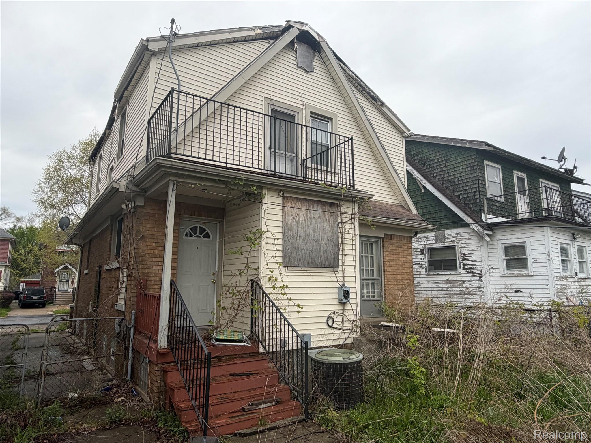 2916 Dickerson Street