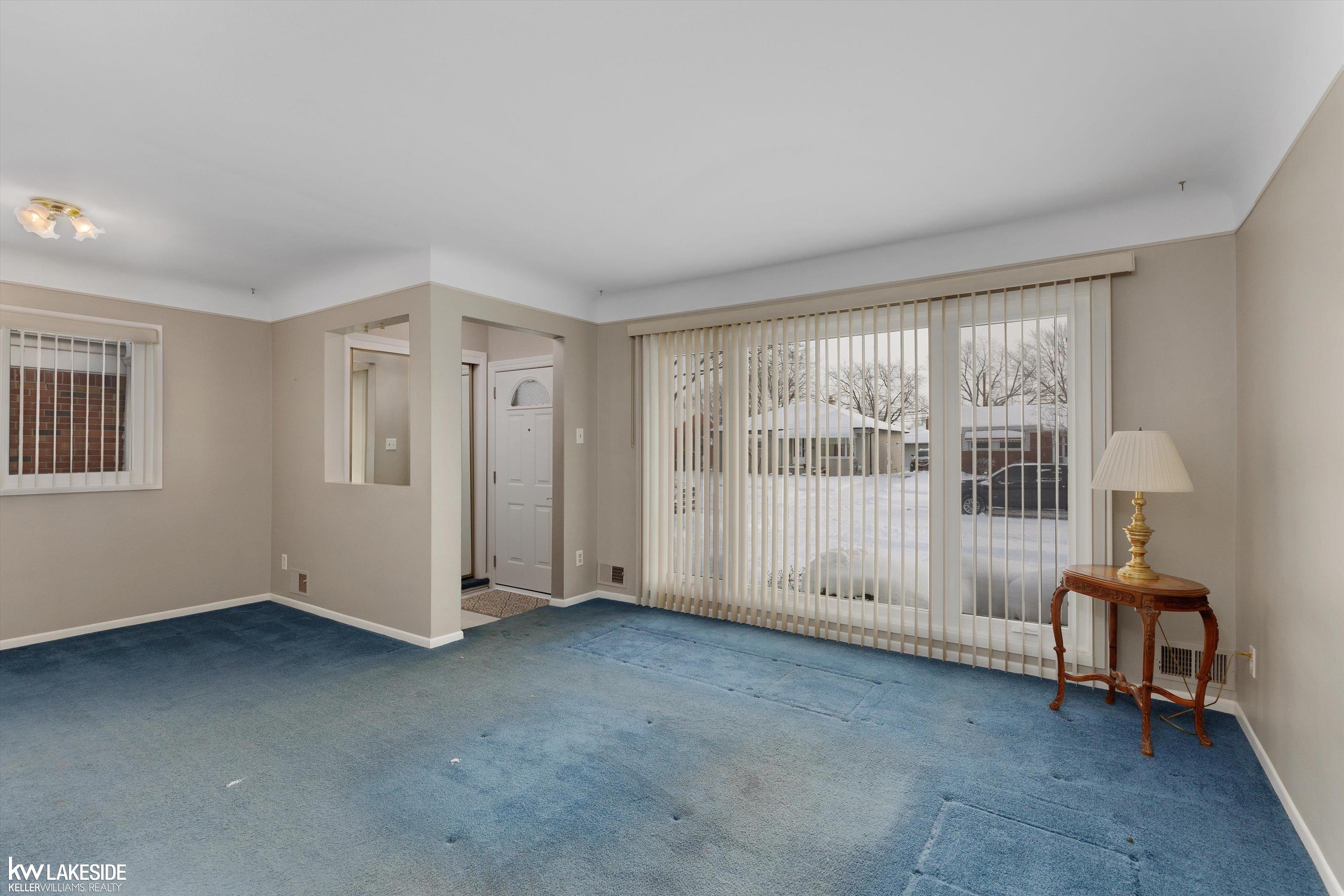 24555 Willowby Avenue