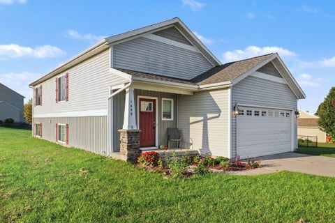 Tiny photo for 1698 Trent Ridge Court NE, Solon Township, MI 49319 (MLS # 65026054497)