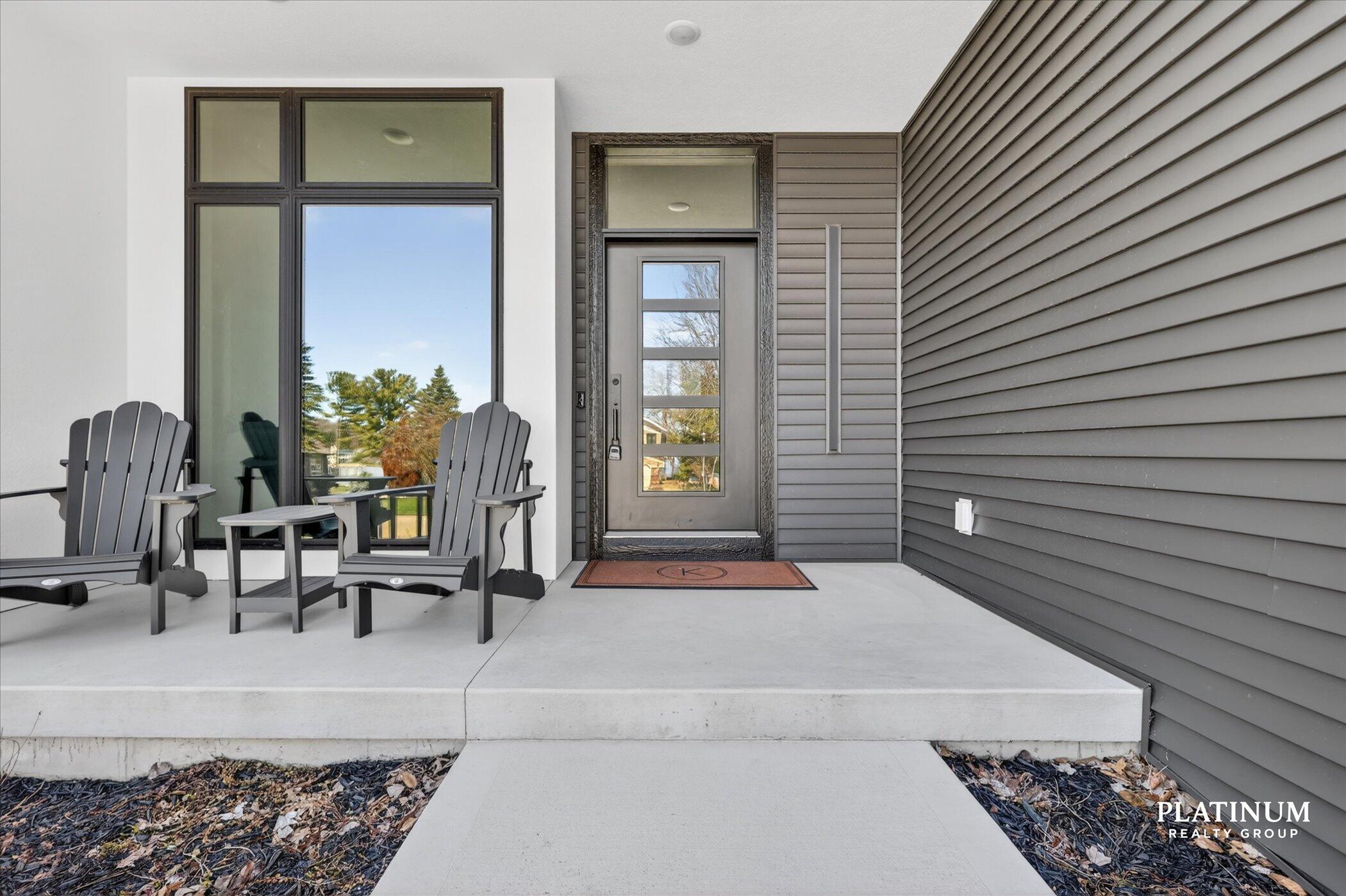 6879 Vista De Oro Drive NE