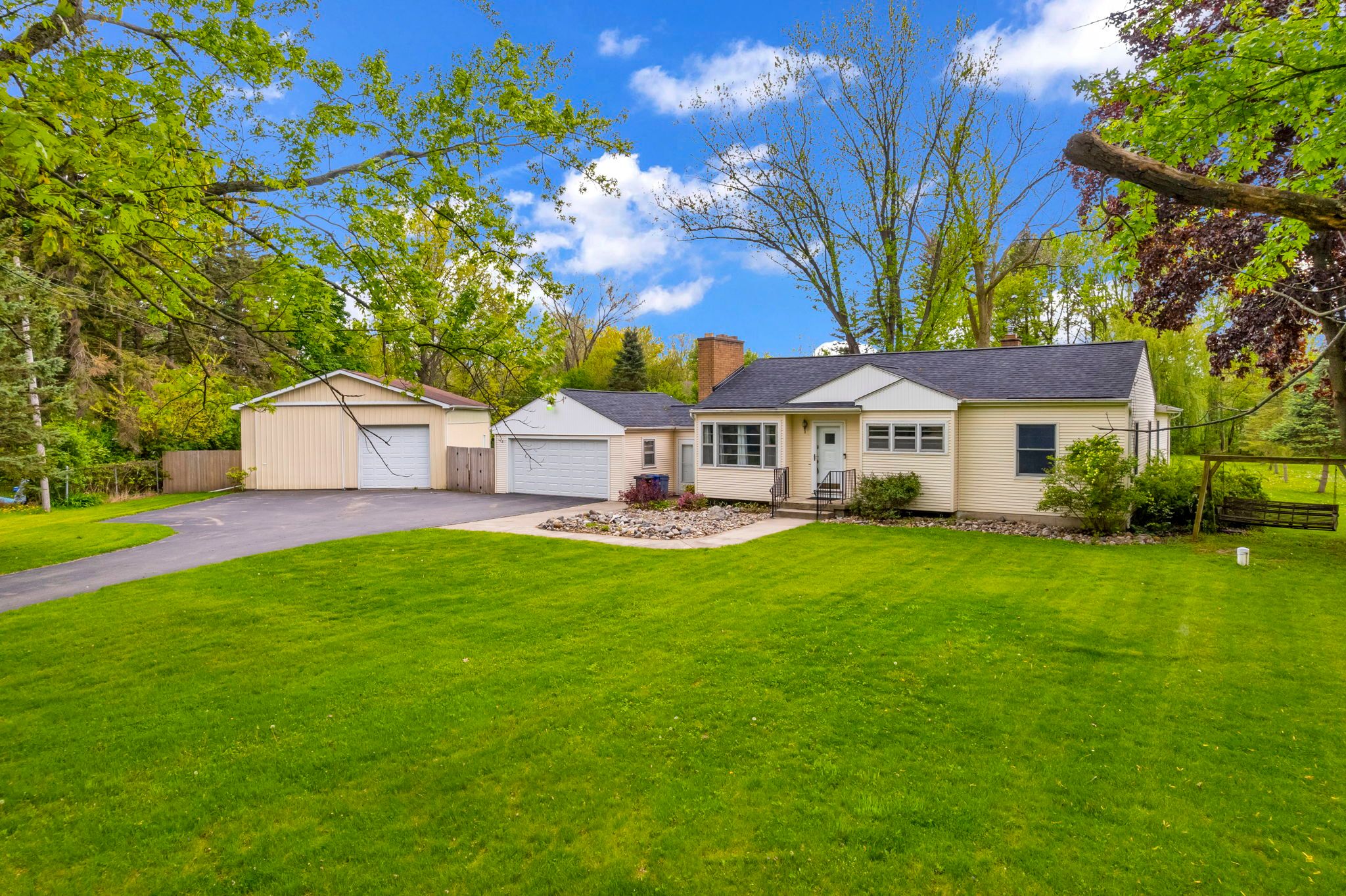 1319 WESTWOOD
