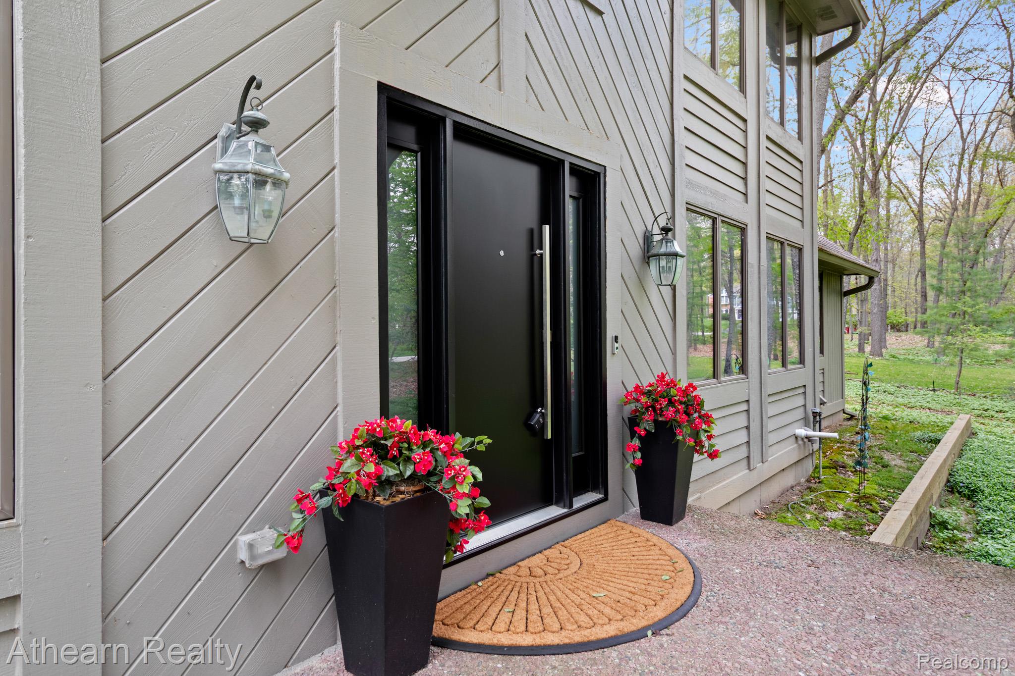 5126 Braddock Court