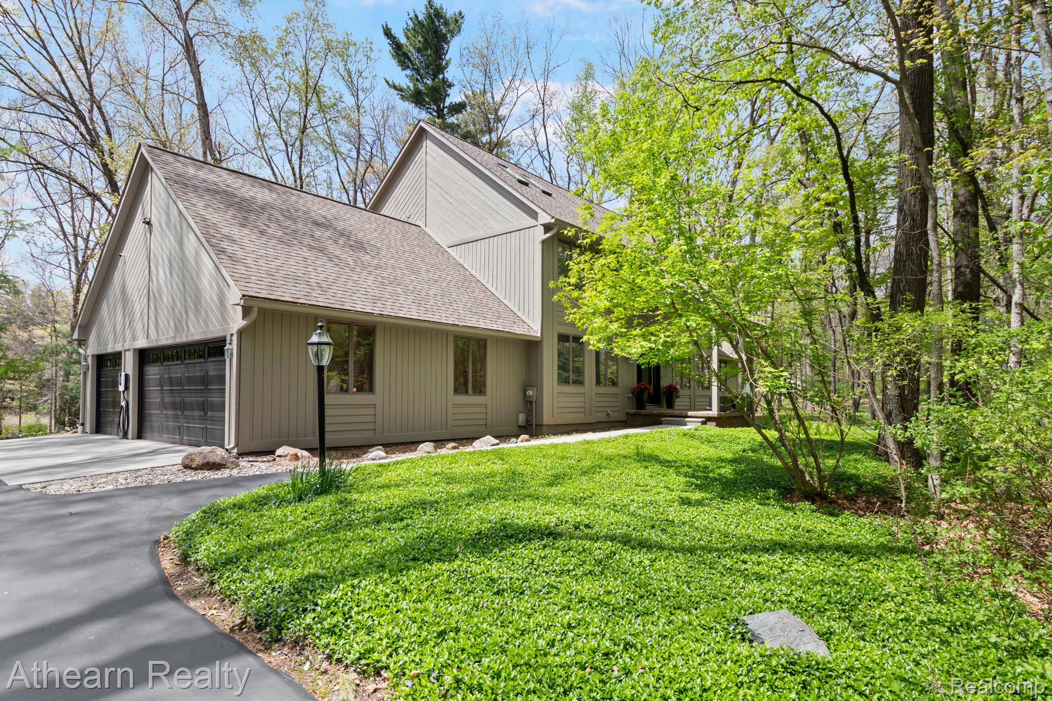 5126 Braddock Court