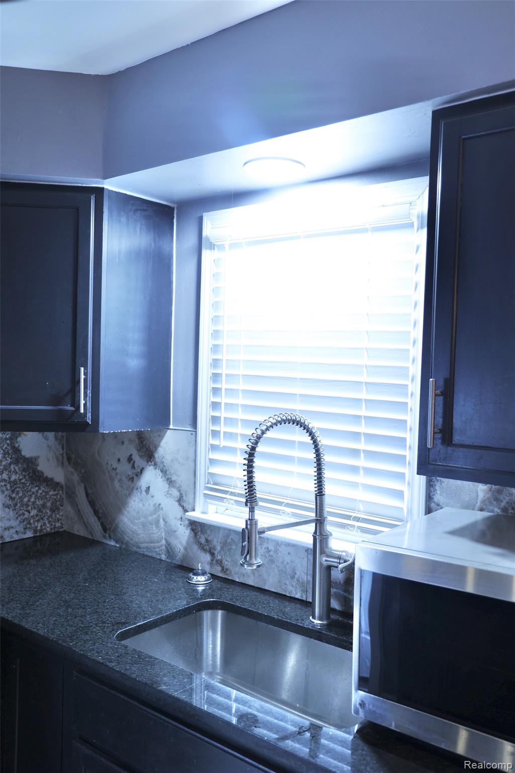 2729 Chicago Boulevard