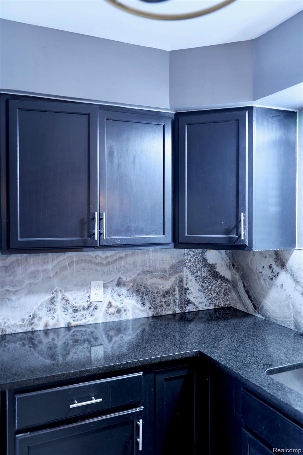 2729 Chicago Boulevard