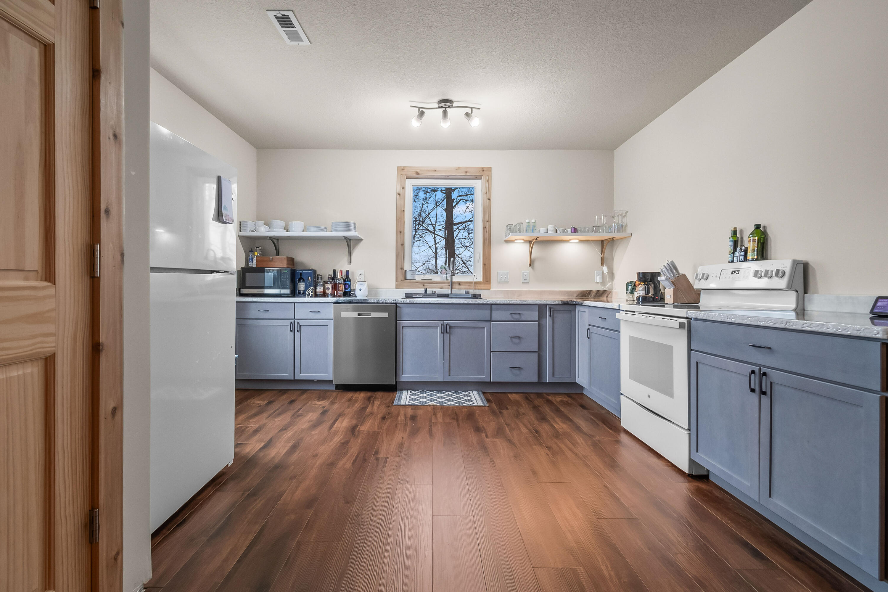 7535 Popple Lane