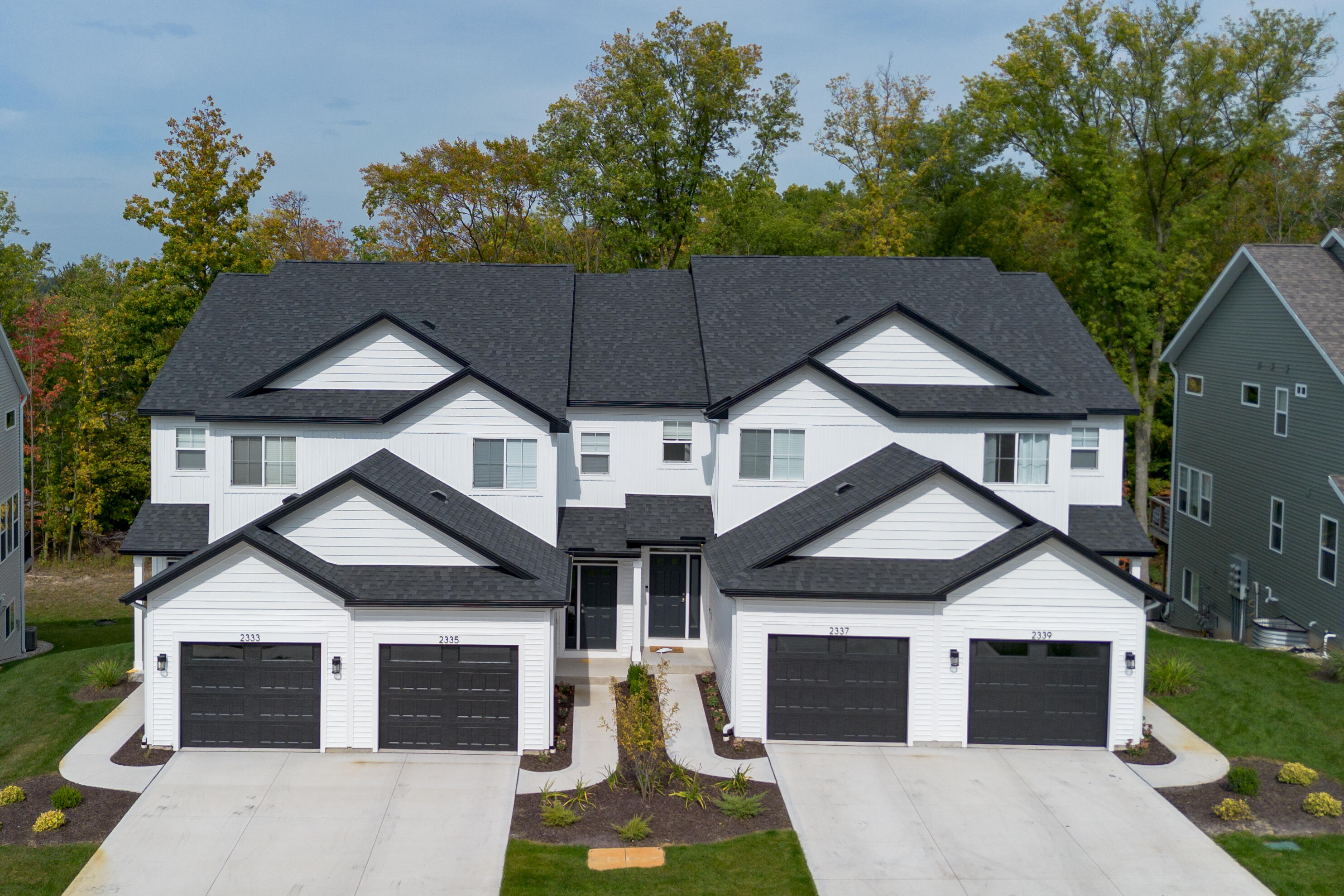 2223 Watertown Way NE