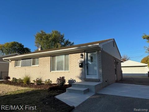 27869 Osmun Street Madison Heights City MI 48071
