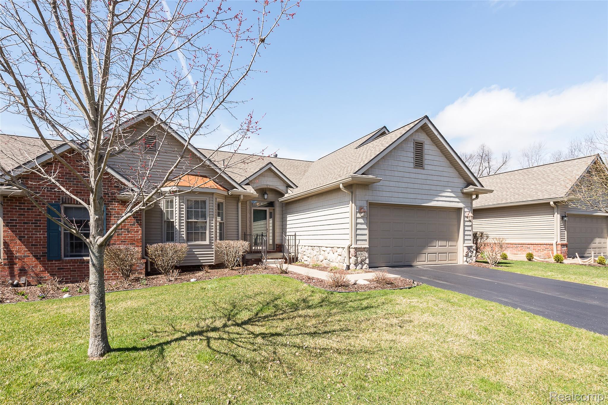 6062 Green Ash Drive