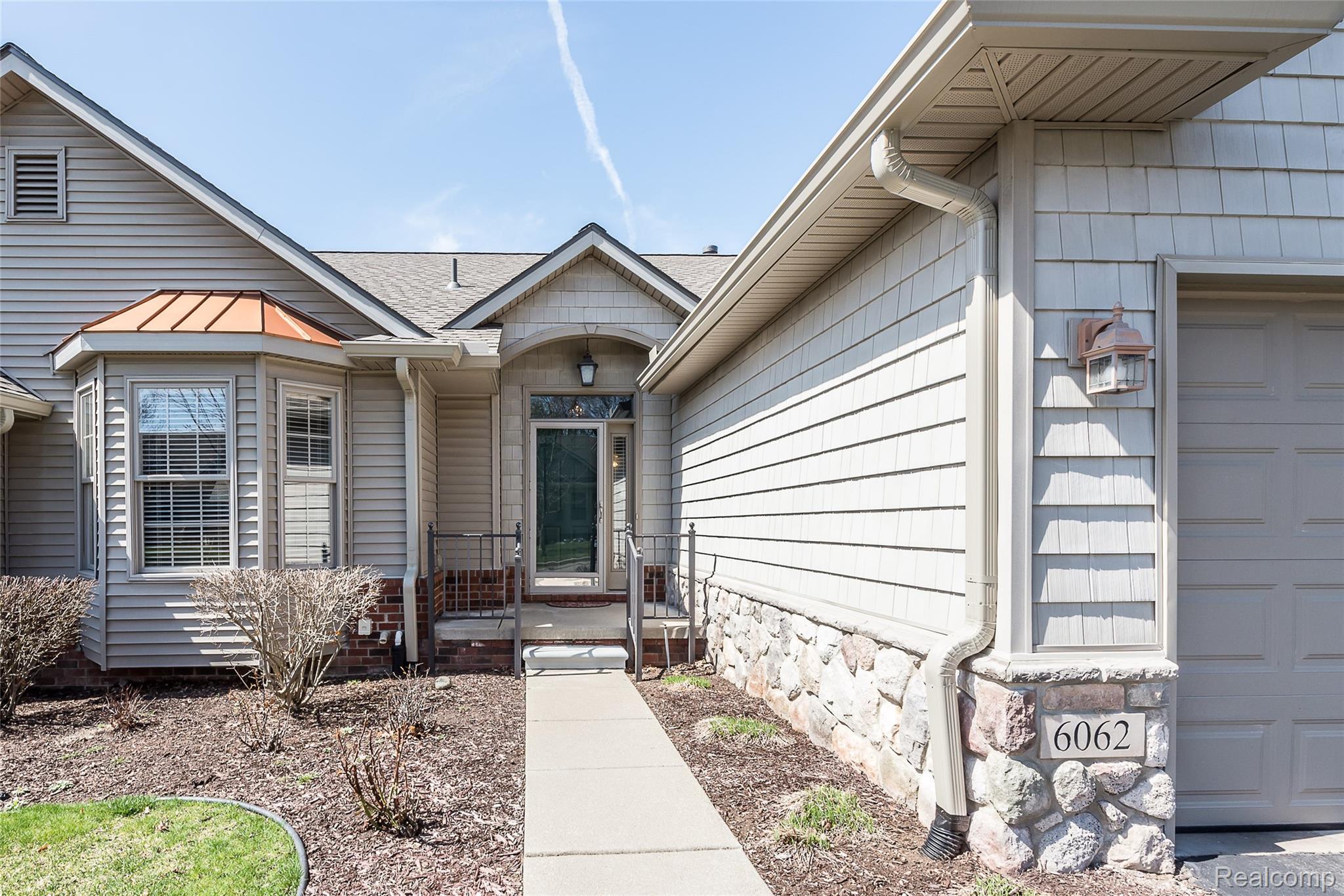 6062 Green Ash Drive