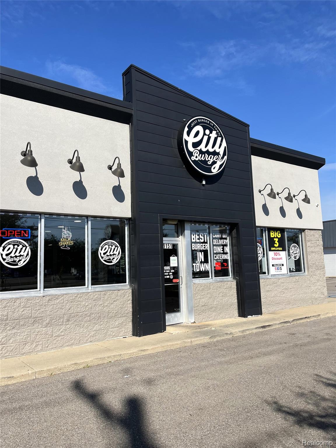 39151 Van Dyke Avenue