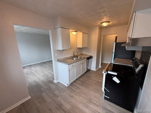 208 W Lansing Road 8