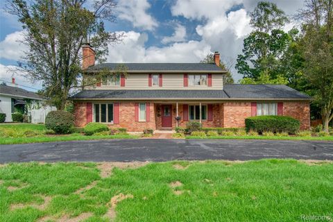 29020 Wellington Street Farmington City MI 48334