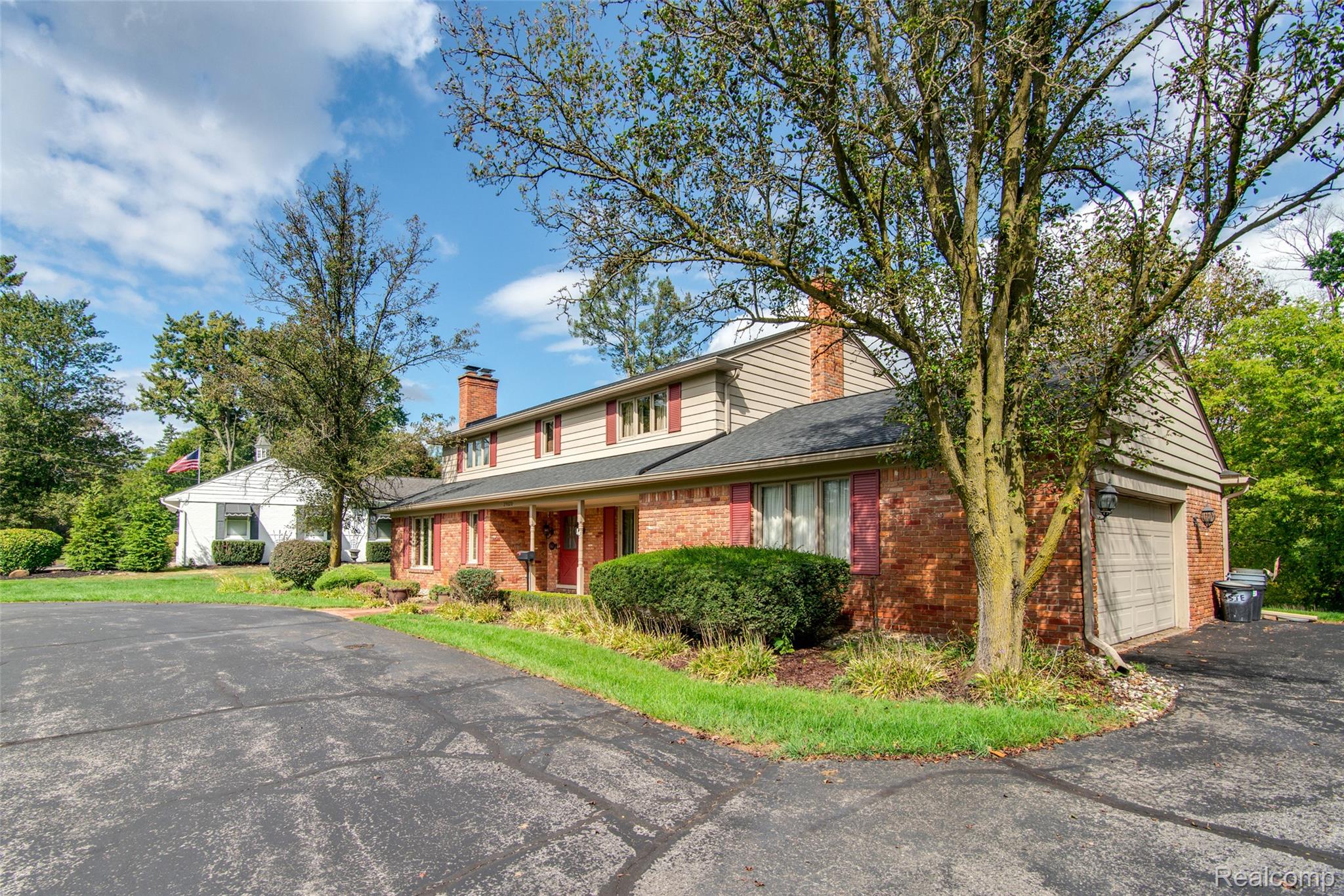 29020 Wellington Street