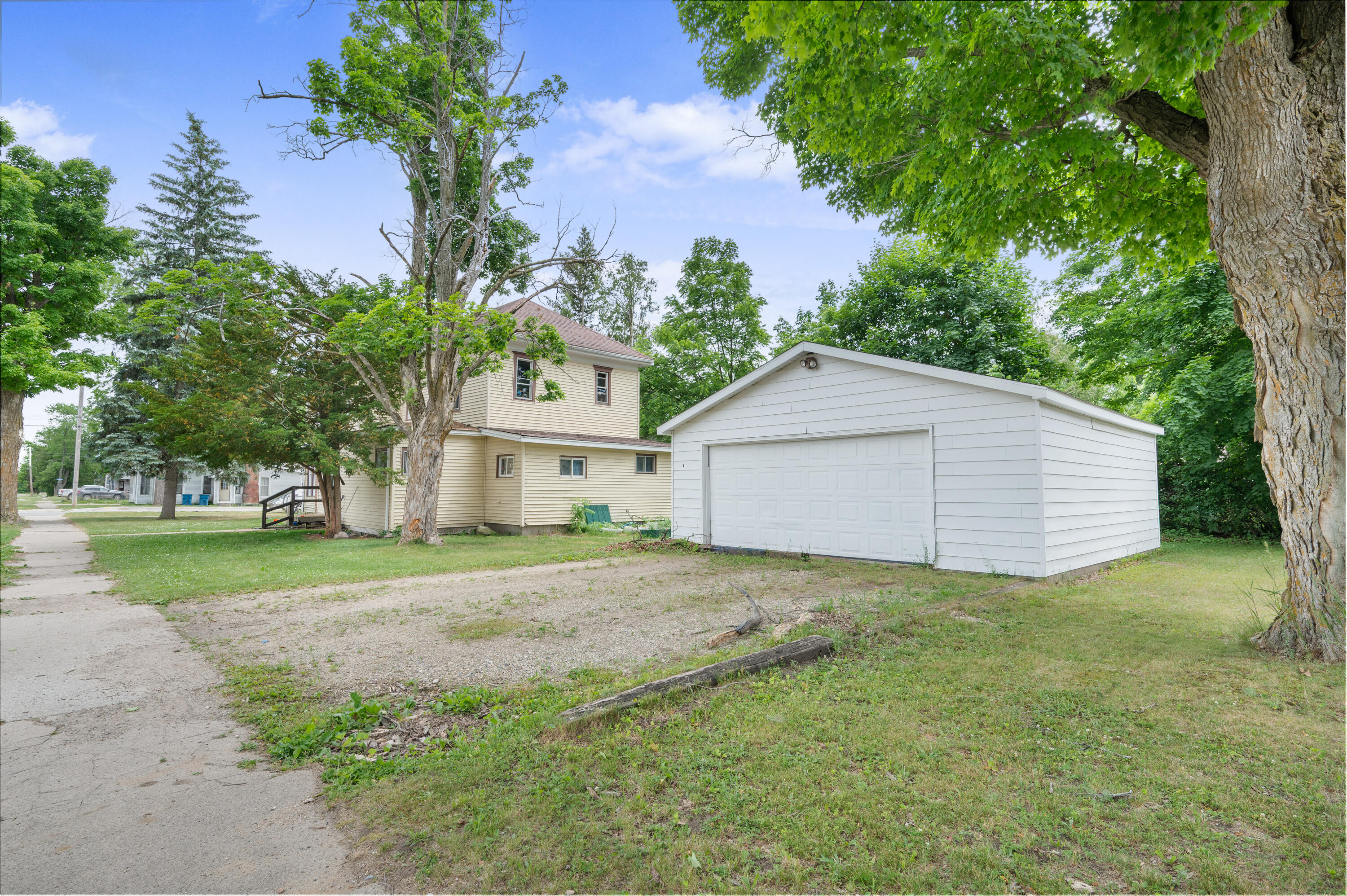 405 5th Street
