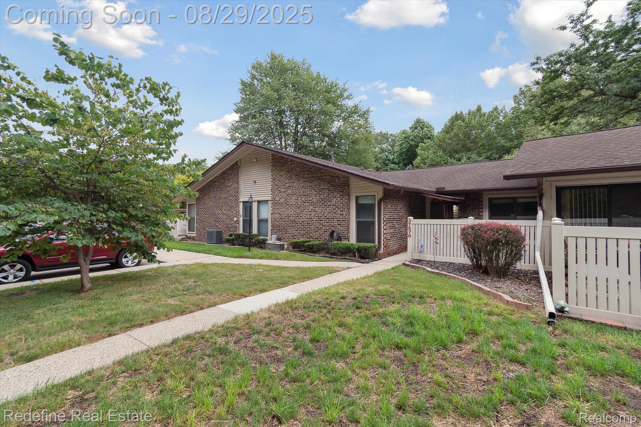 37570 Barkridge Circle