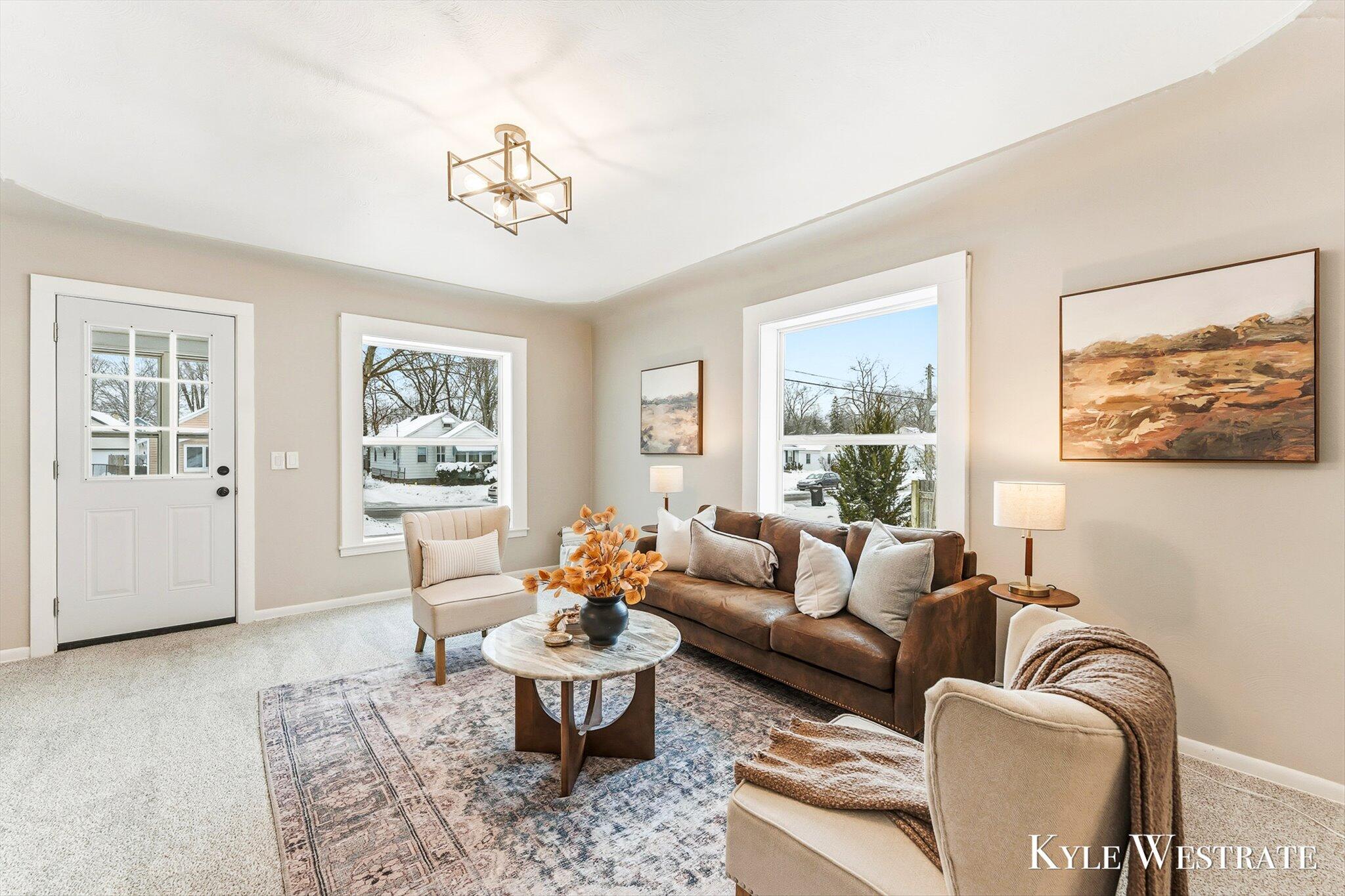 2525 Woodward Avenue SW