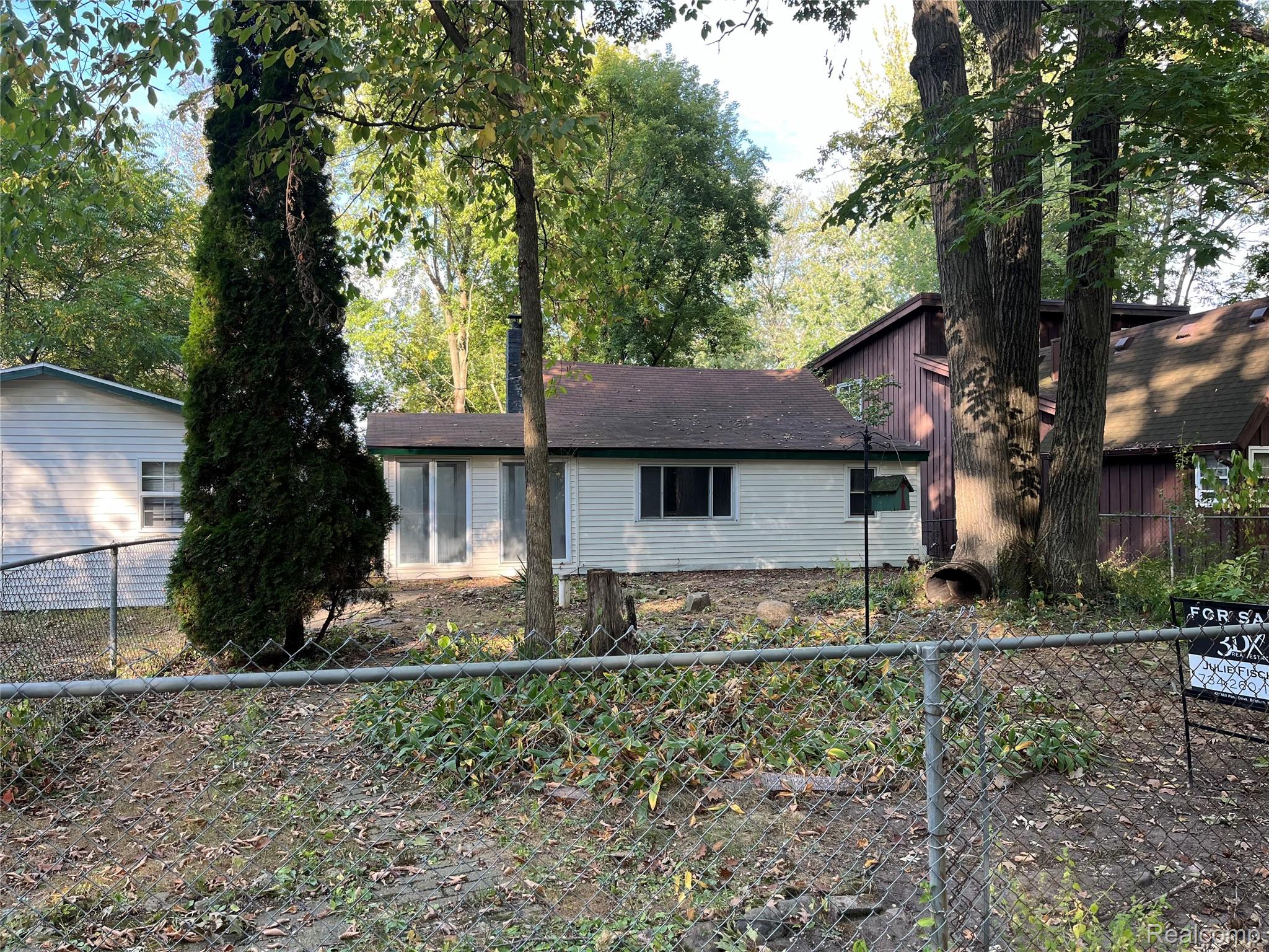 365 Grove Street