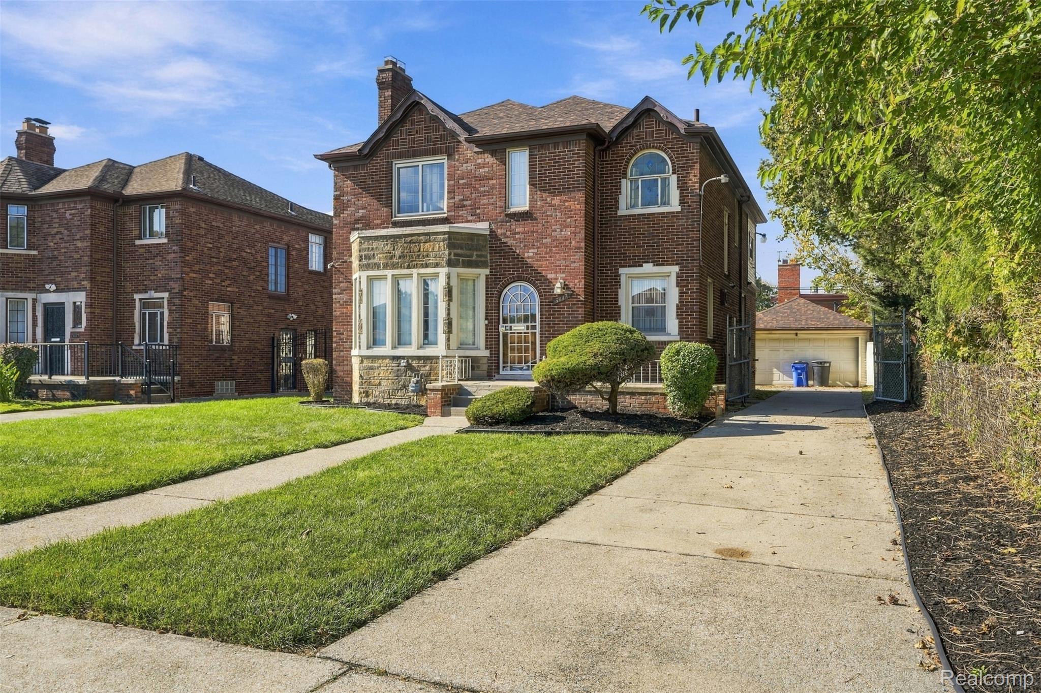 3444 Oakman Boulevard