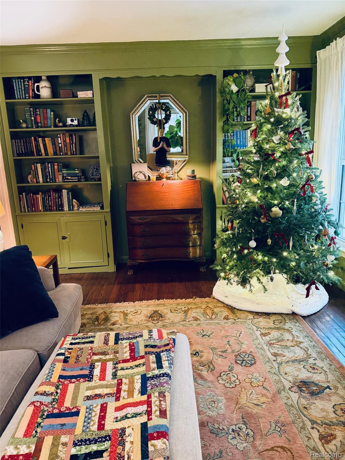 14216 Warwick Street