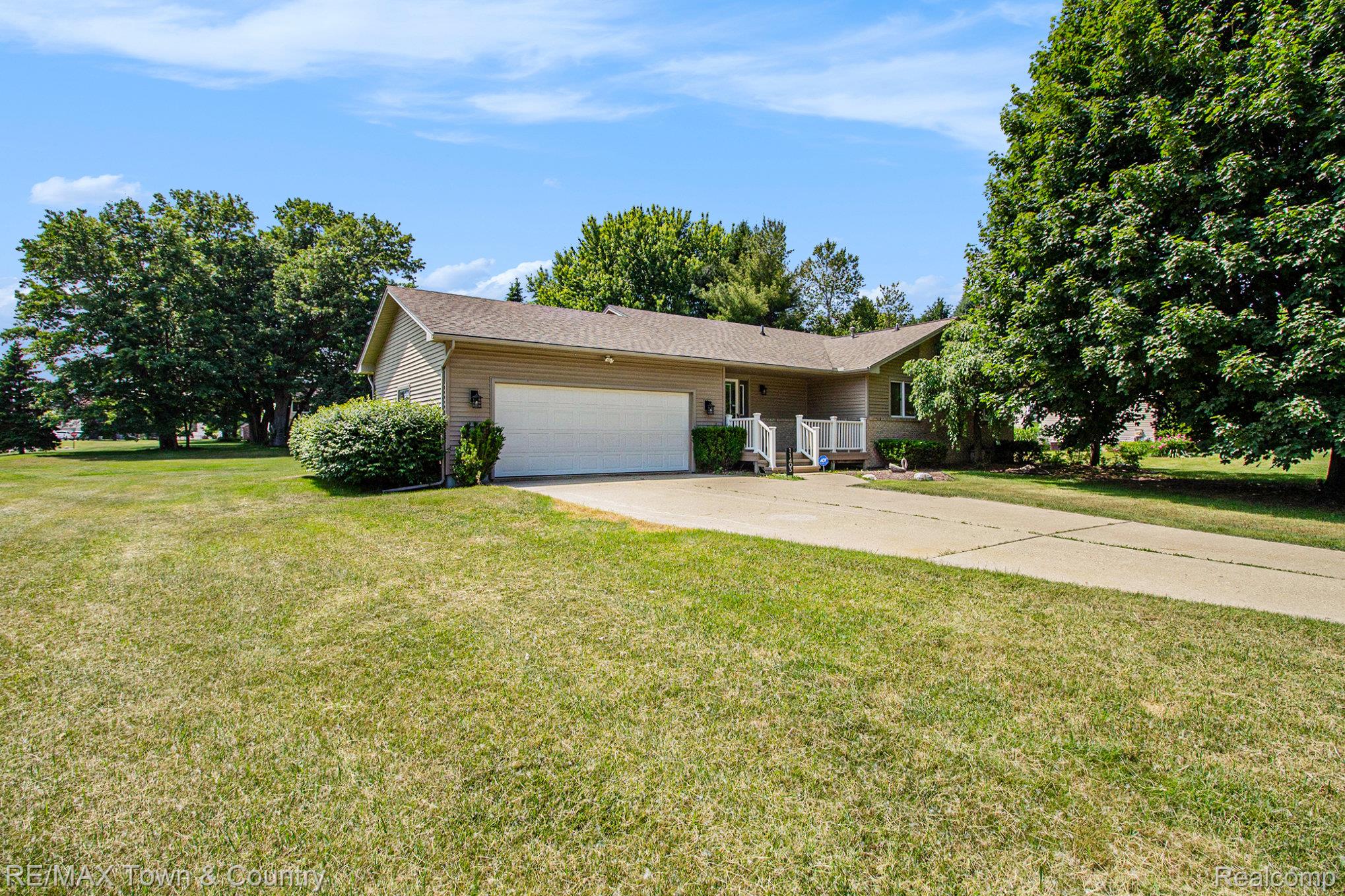 11403 Balfour Drive