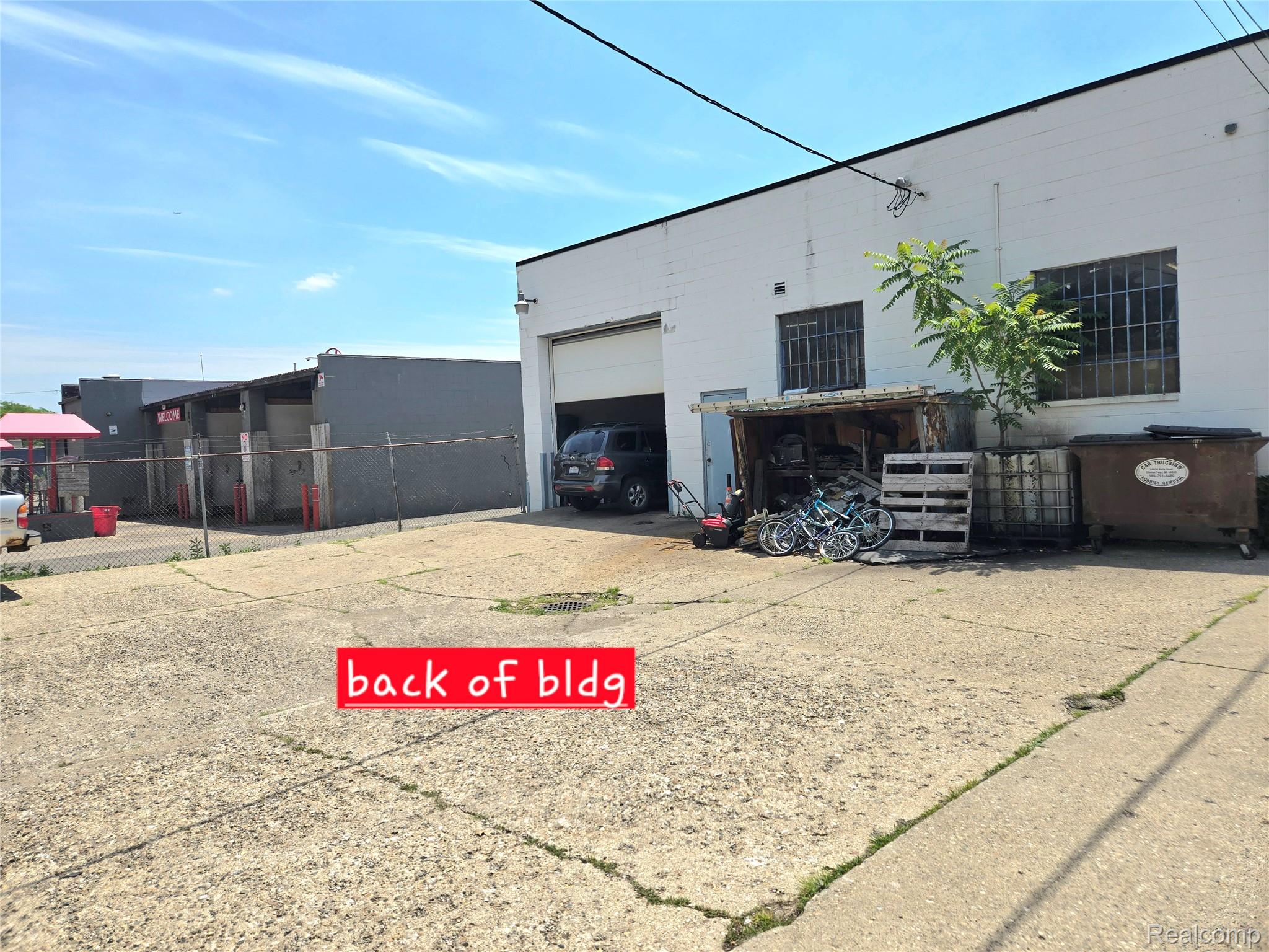 1018 W 9 Mile Road