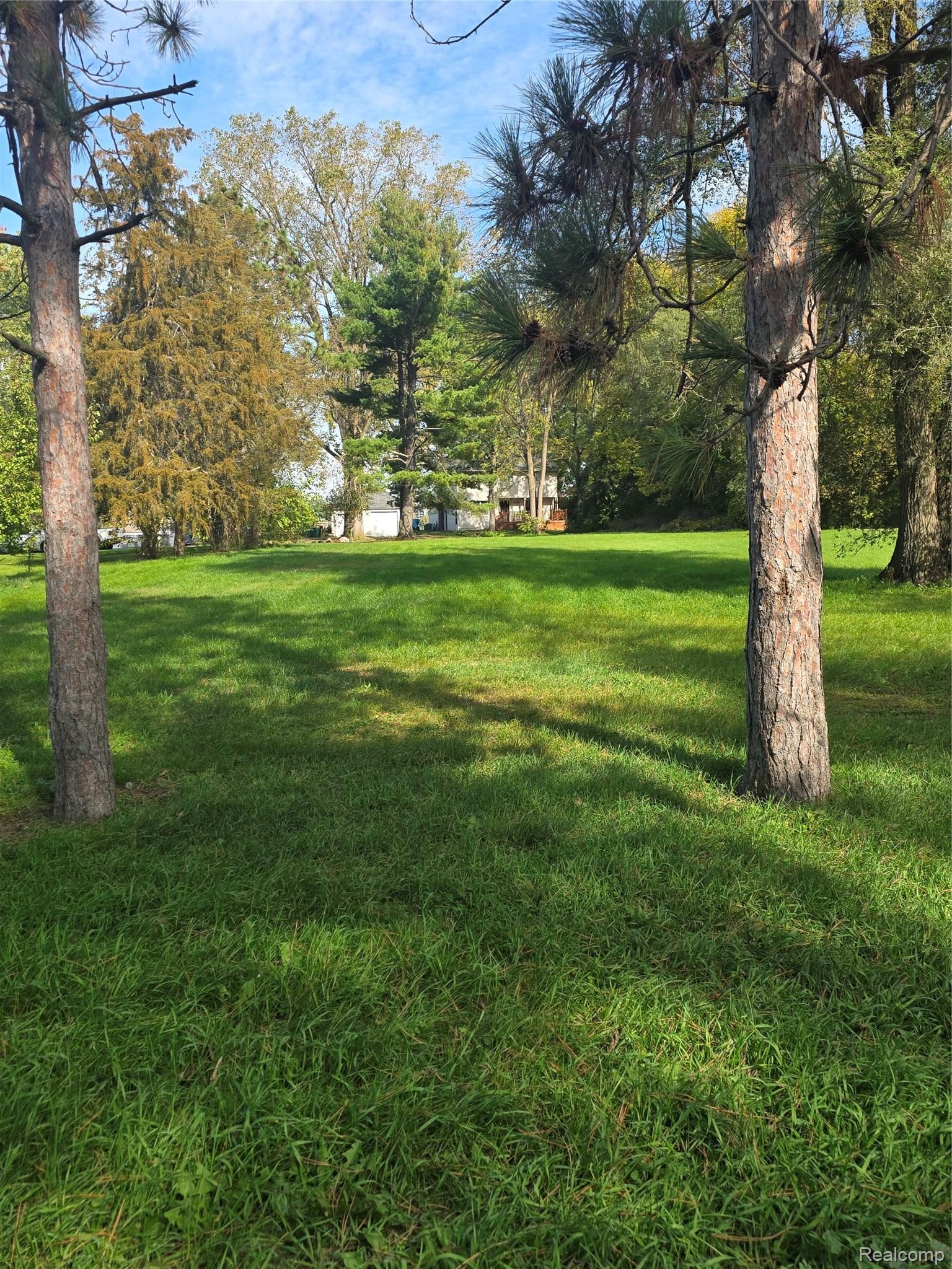 12915 Lake Point Pass