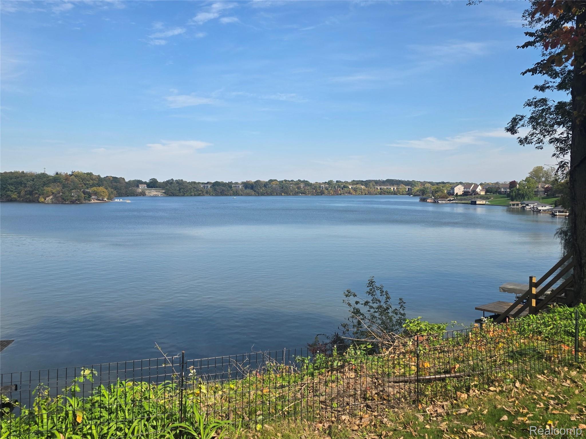 12915 Lake Point Pass
