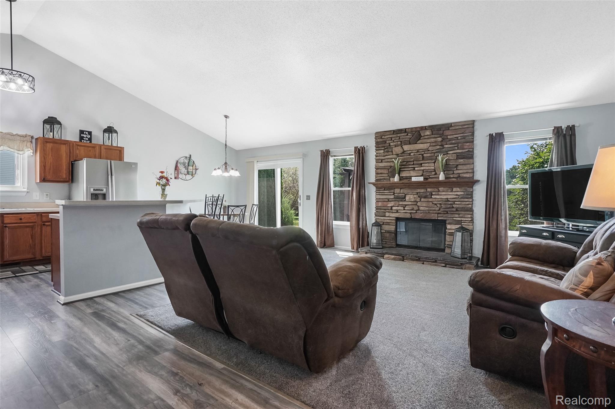 2905 Saddlebrook Court