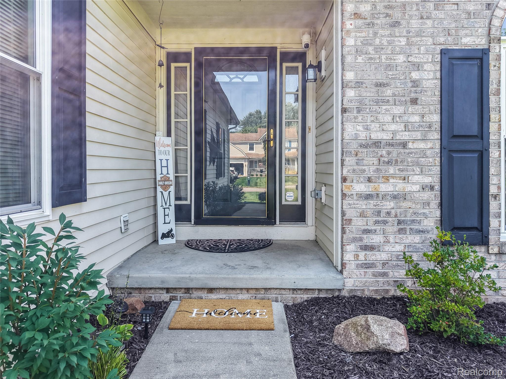 2905 Saddlebrook Court